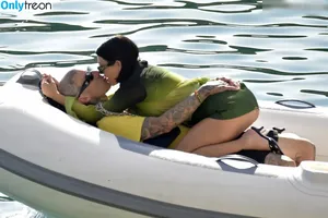 Kourtney Kardashian / kourtney_kardashian / kourtneykardash nude photo #1189