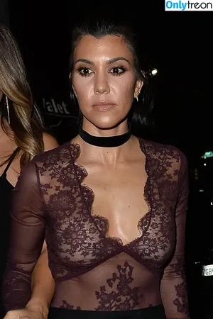 Kourtney Kardashian / kourtney_kardashian / kourtneykardash nude photo #1198
