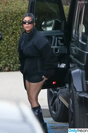 Kourtney Kardashian / kourtney_kardashian / kourtneykardash nude photo #1262