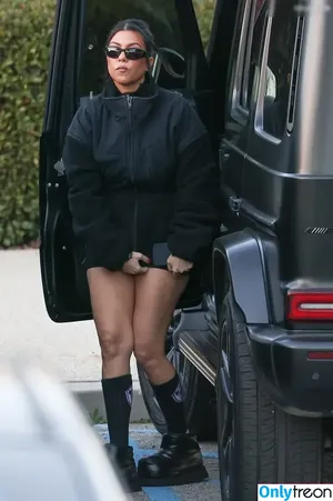 Kourtney Kardashian / kourtney_kardashian / kourtneykardash nude photo #1264