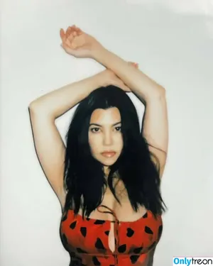Kourtney Kardashian / kourtney_kardashian / kourtneykardash nude photo #1266