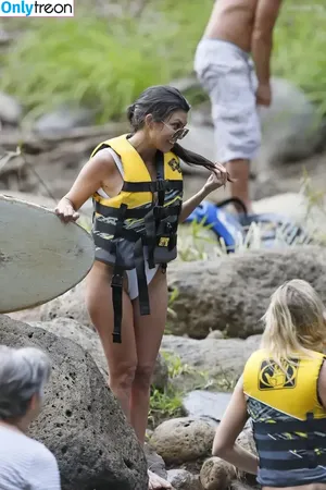 Kourtney Kardashian / kourtney_kardashian / kourtneykardash nude photo #1274