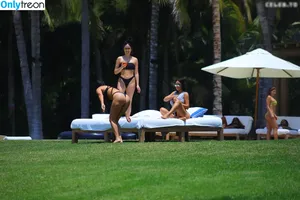 Kourtney Kardashian / kourtney_kardashian / kourtneykardash nude photo #1295
