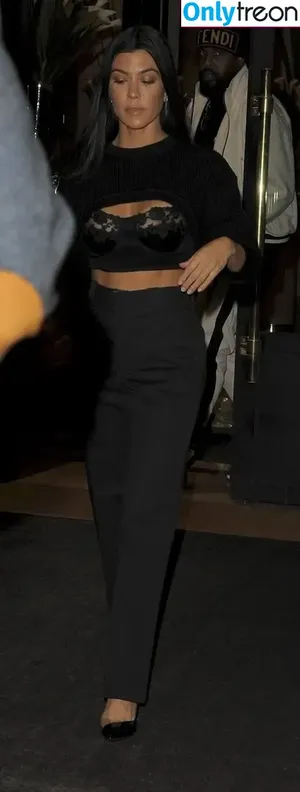 Kourtney Kardashian / kourtney_kardashian / kourtneykardash nude photo #1353