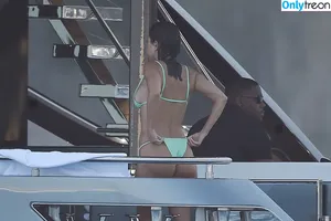 Kourtney Kardashian / kourtney_kardashian / kourtneykardash nude photo #1364