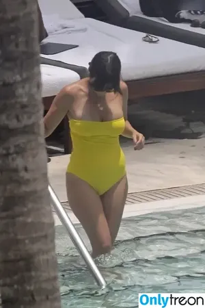 Kourtney Kardashian / kourtneykardash nude photo #1393