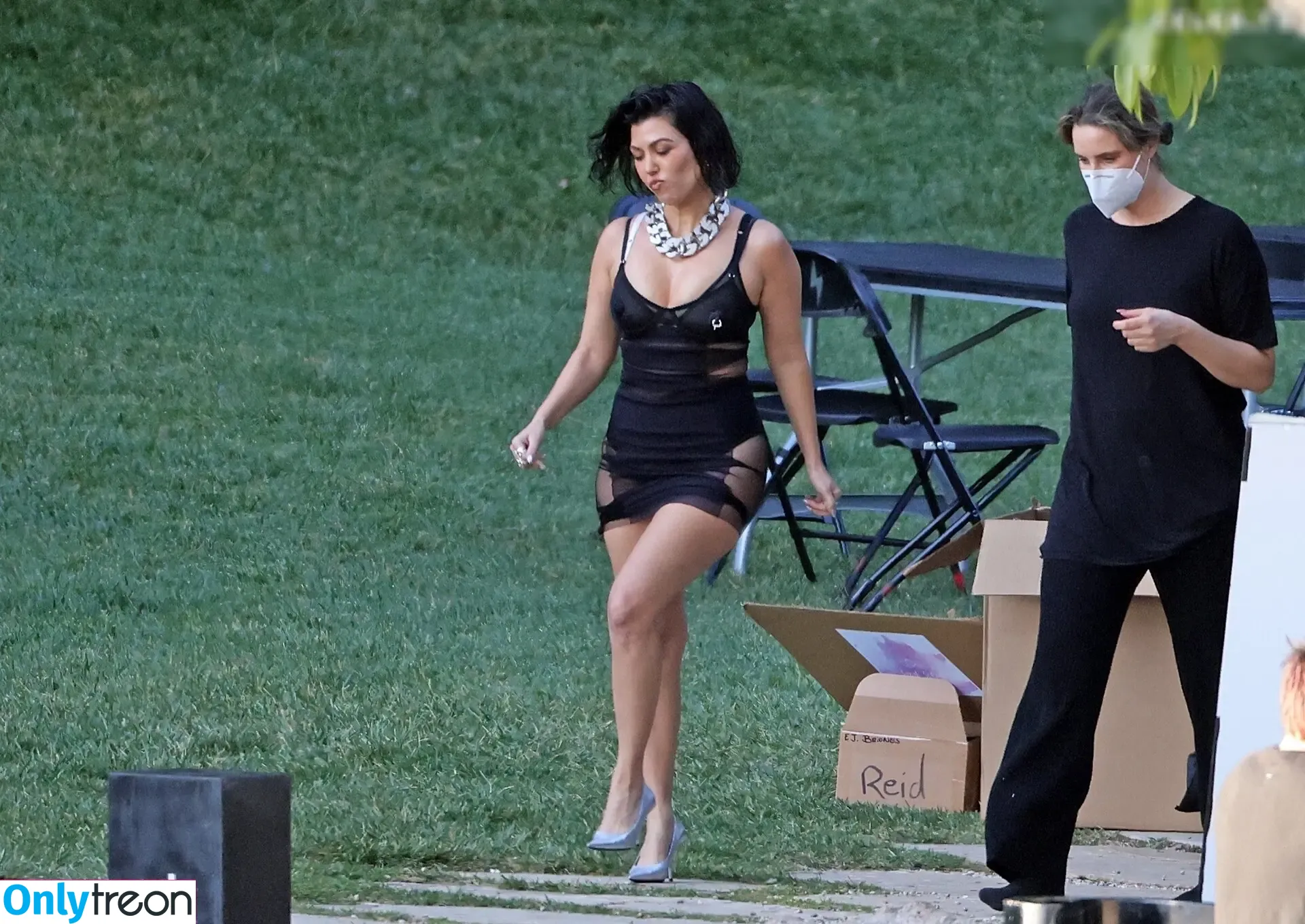 Kourtney Kardashian nude photo #1376 (kourtney_kardashian / kourtneykardash)