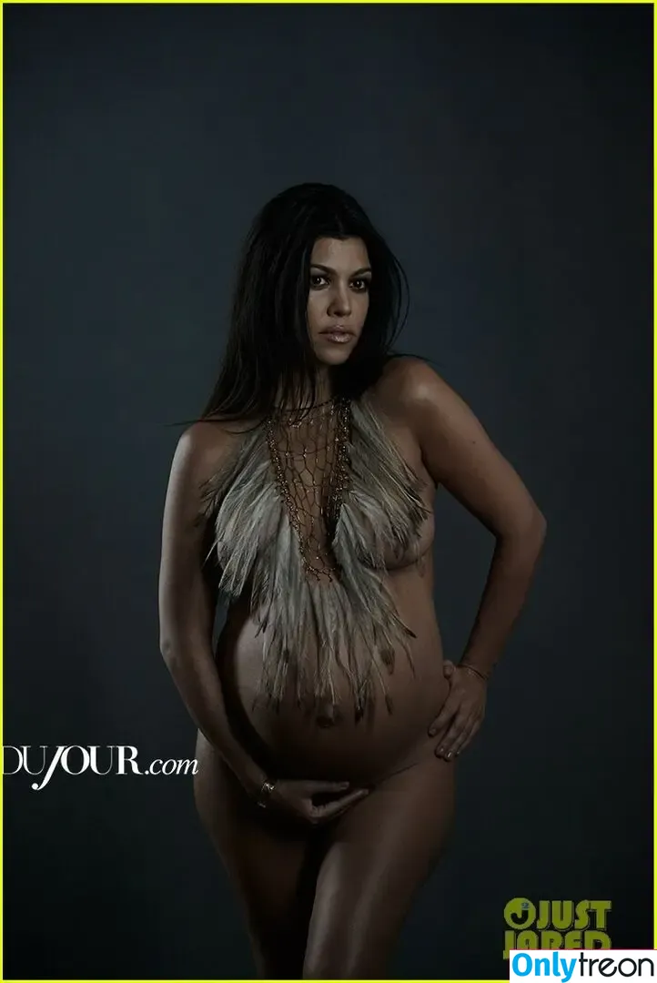 Kourtney Kardashian nude photo #1399 (kourtney_kardashian / kourtneykardash)