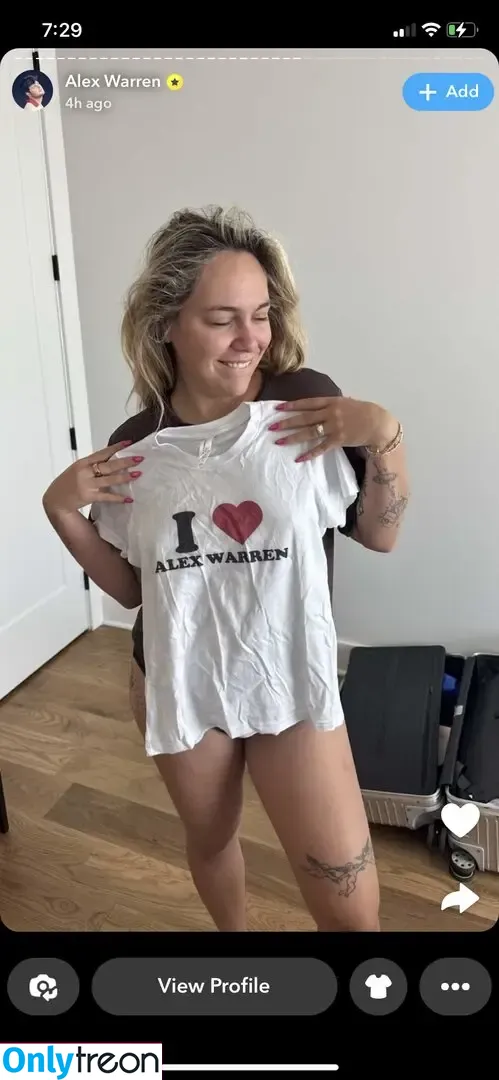 Kouvr nude photo #0001 (kouvrbaby / kouvrlofland)