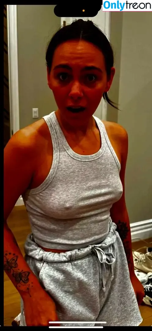 Kouvr nude photo #0005 (kouvrbaby / kouvrlofland)