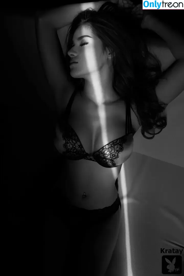 Kratay Tanyaphat nude photo #0005 (Kositthanarot)