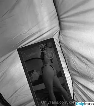 nude photo #0002