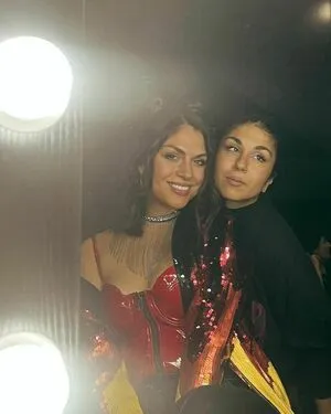 Krewella / Yasmine Yousaf & Jahan Yousaf / krewellajahan фото голая #0098