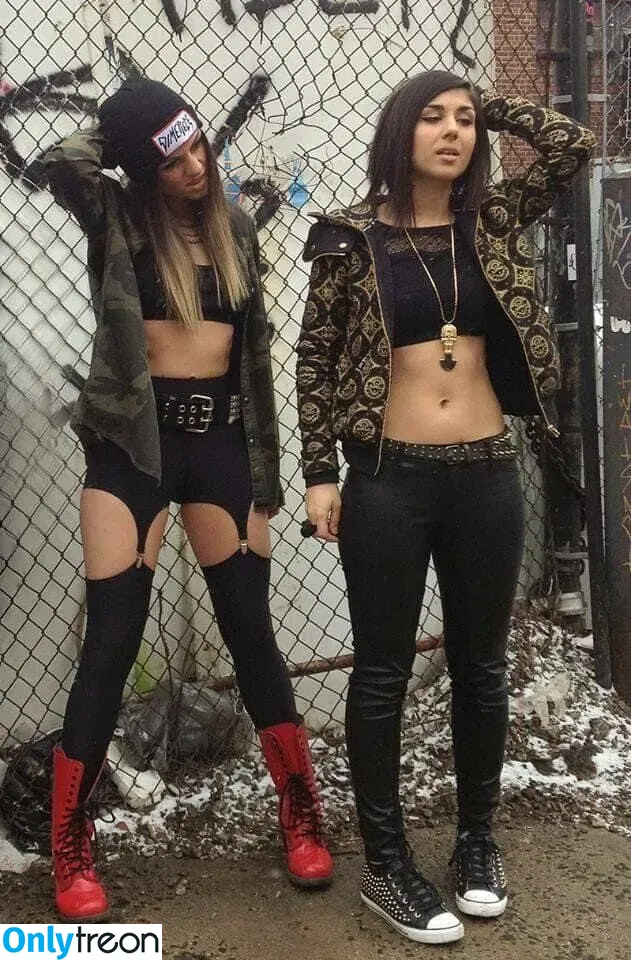 Krewella голая photo #0074 (Yasmine Yousaf & Jahan Yousaf / krewellajahan)