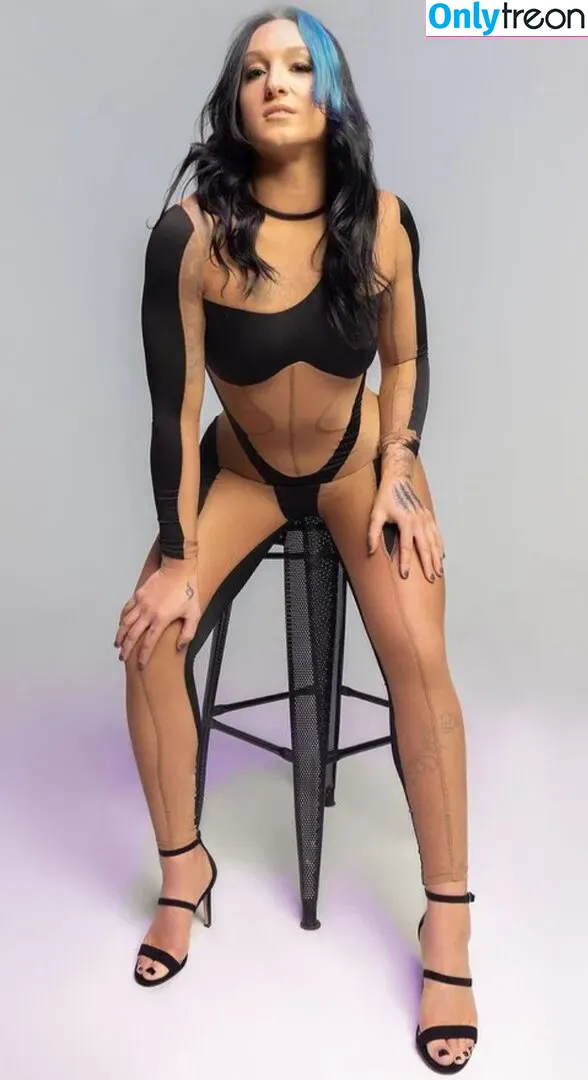 Kris Statlander nude photo #0053 (callmekrisstat)