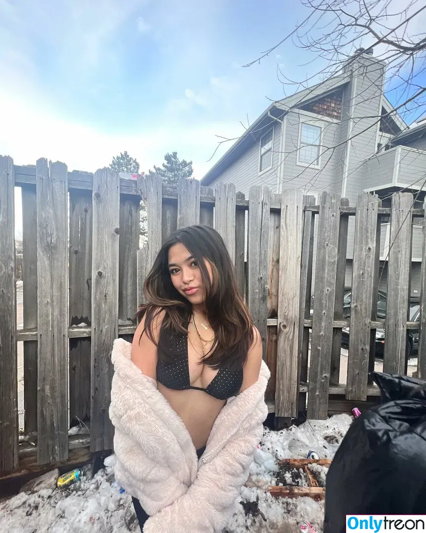 Krischelle Delgado nude photo #0009 (krischelled)