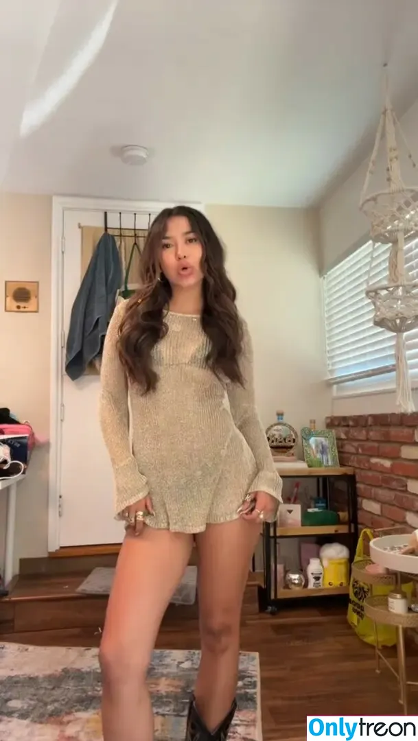Krischelle Delgado nude photo #0200 (krischelled)