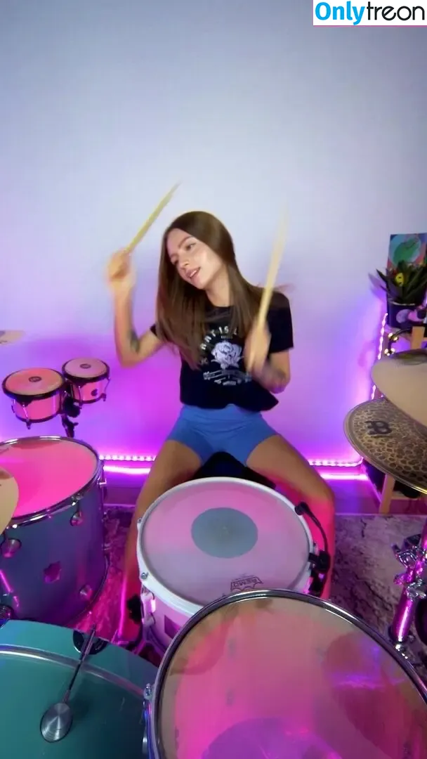 Kriss Drummer nude photo #0027 (Kristina Rybalchenko / kriss_drummer)