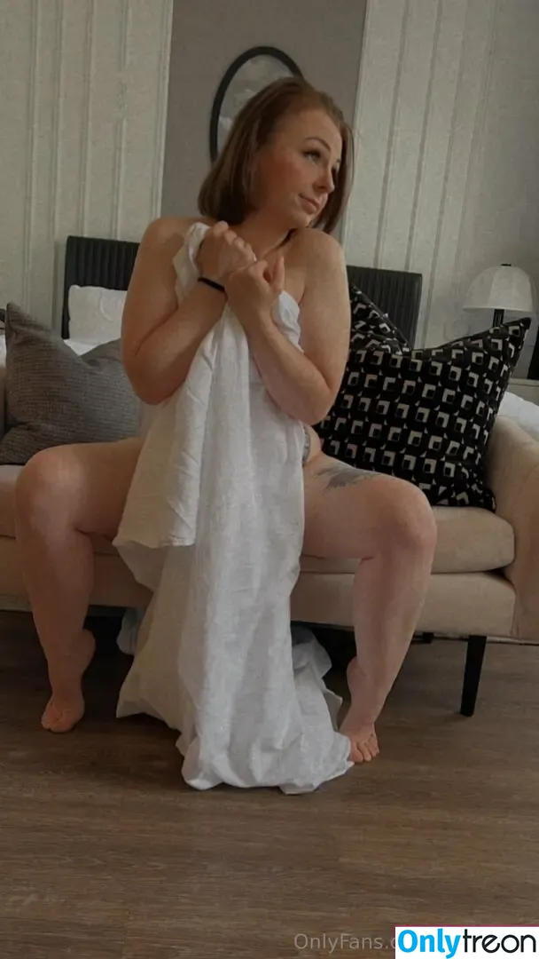 krissybbe nude photo #0011 (_krissybbe)