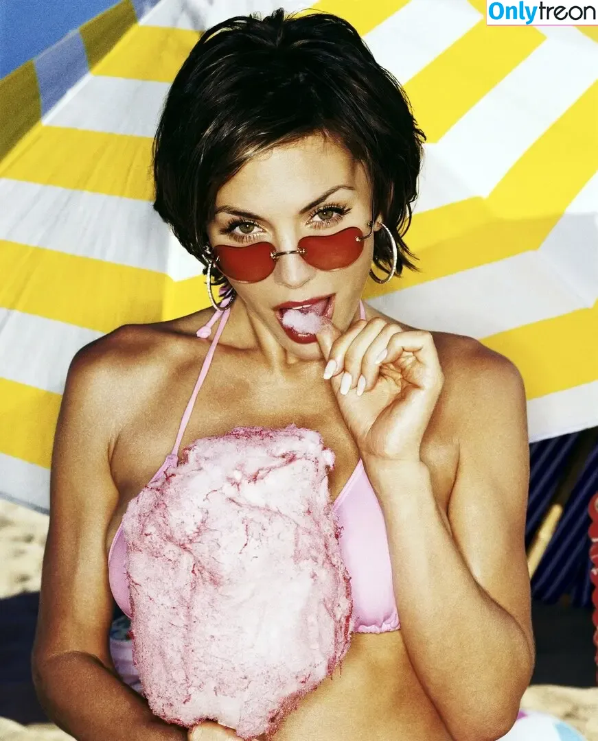 Krista Allen nude photo #0061 (kristaallenxo / kristykitten777)
