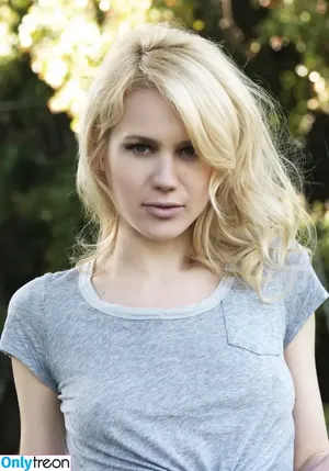 Kristen Hager / kristenhager nude photo #0017