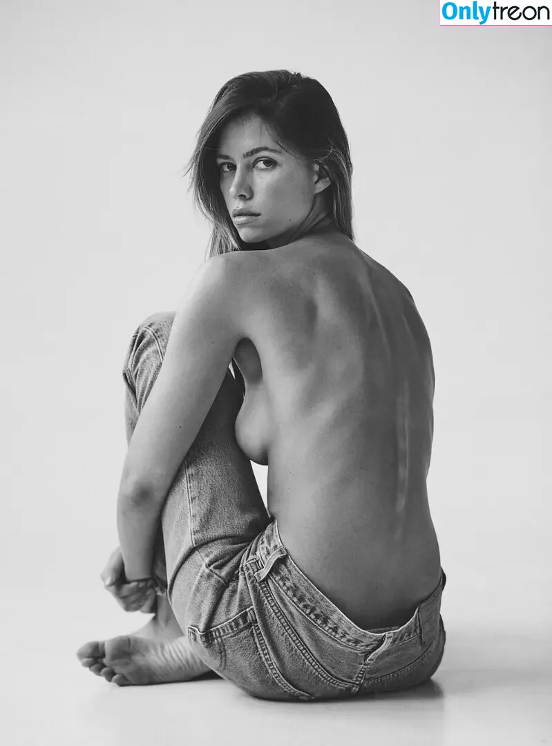 Kristen Kiehnle nude photo #0033 (kristenkiehnle)