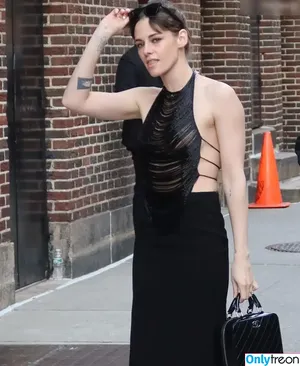 Kristen Stewart / kristenstewart / kristenstewartx nude photo #1689