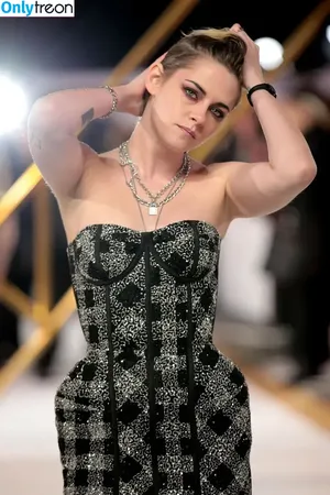 Kristen Stewart / kristenstewart / kristenstewartx nude photo #1777