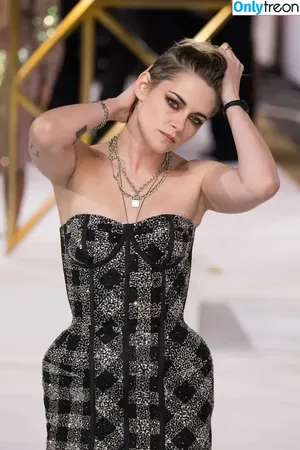 Kristen Stewart / kristenstewart / kristenstewartx nude photo #1779