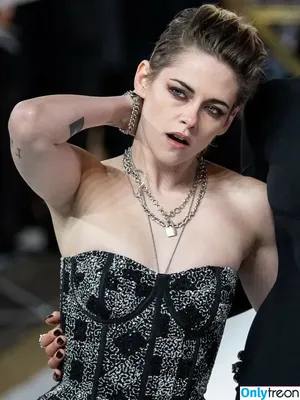 Kristen Stewart / kristenstewart / kristenstewartx nude photo #1783