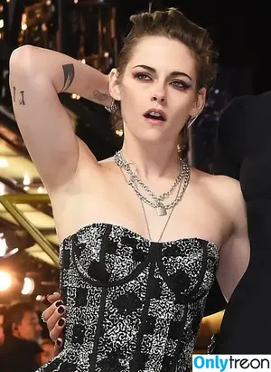 Kristen Stewart / kristenstewart / kristenstewartx nude photo #1785