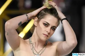 Kristen Stewart / kristenstewart / kristenstewartx nude photo #1795