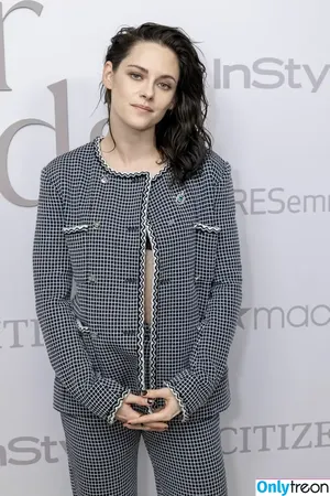Kristen Stewart / kristenstewart / kristenstewartsu nude photo #1867