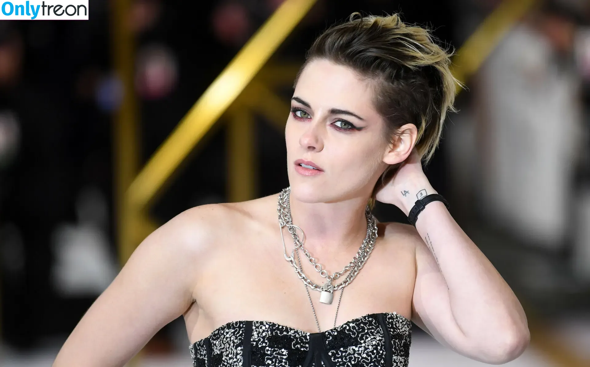 Kristen Stewart nude photo #1788 (kristenstewart / kristenstewartx)