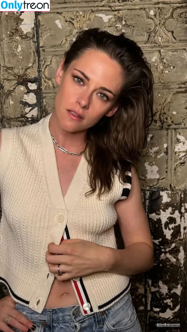 Kristen Stewart nude photo #1812 (kristenstewart / kristenstewartx)
