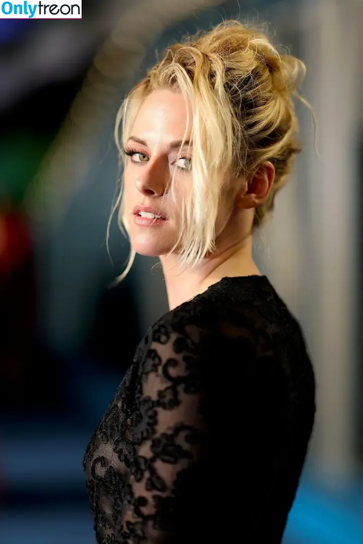 Kristen Stewart голая photo #2036 (kristenstewart / kristenstewartx)