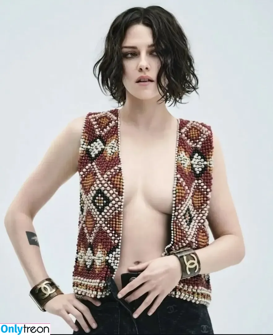 Kristen Stewart nude photo #2055 (kristenstewart / kristenstewartx)