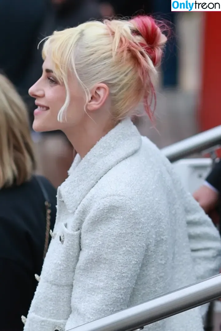 Kristen Stewart nude photo #2064 (kristenstewart / kristenstewartx)