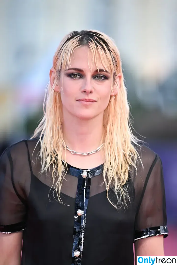 Kristen Stewart голая photo #2119 (kristenstewart / kristenstewartx)