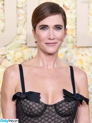 Kristen Wiig / kriztenwiig nude photo #0074