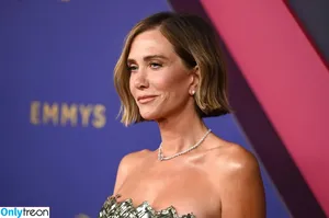 Kristen Wiig / kriztenwiig nude photo #0141