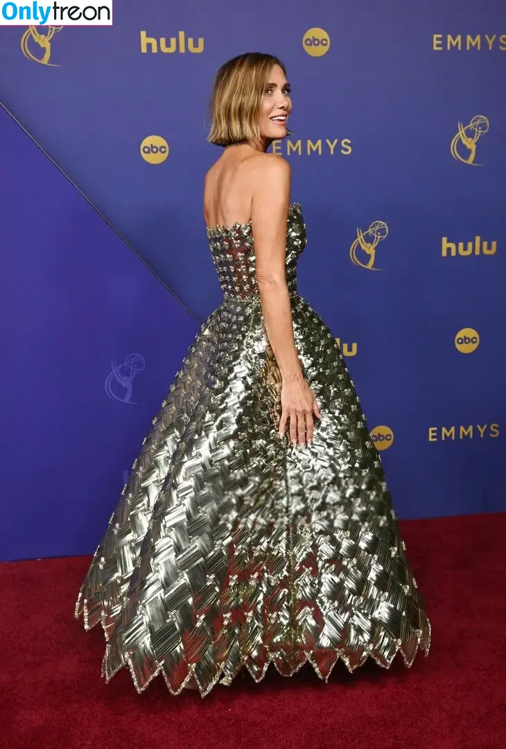 Kristen Wiig nude photo #0130 (kriztenwiig)