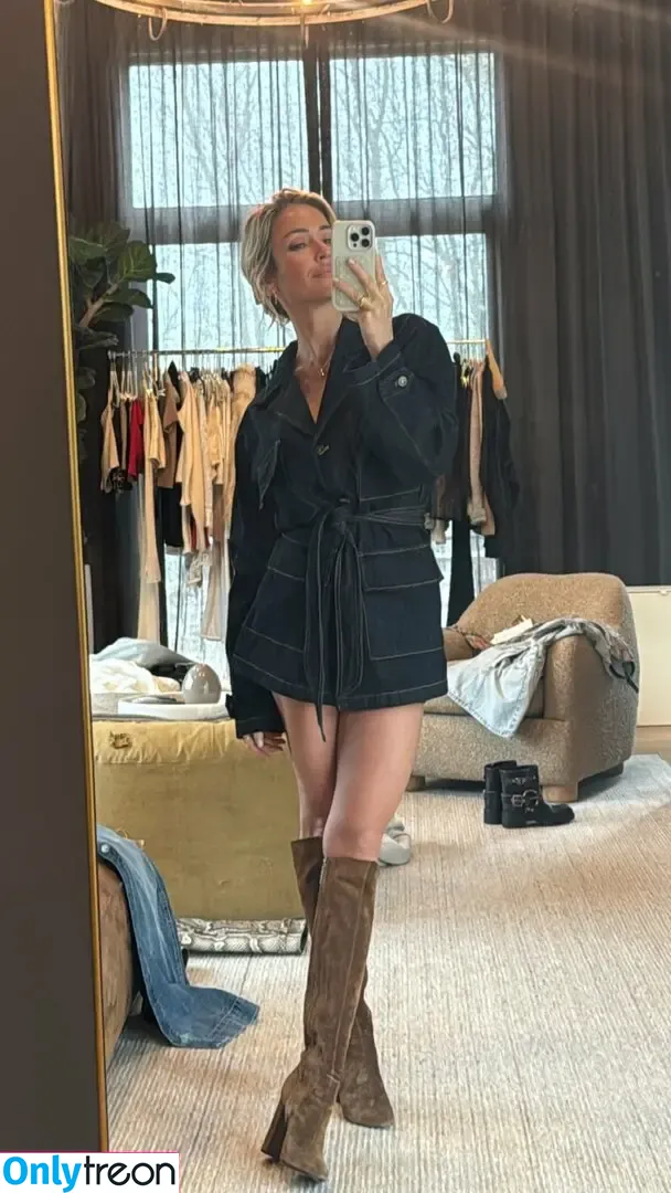Kristin Cavallari nude photo #0664 (kristincavallari)