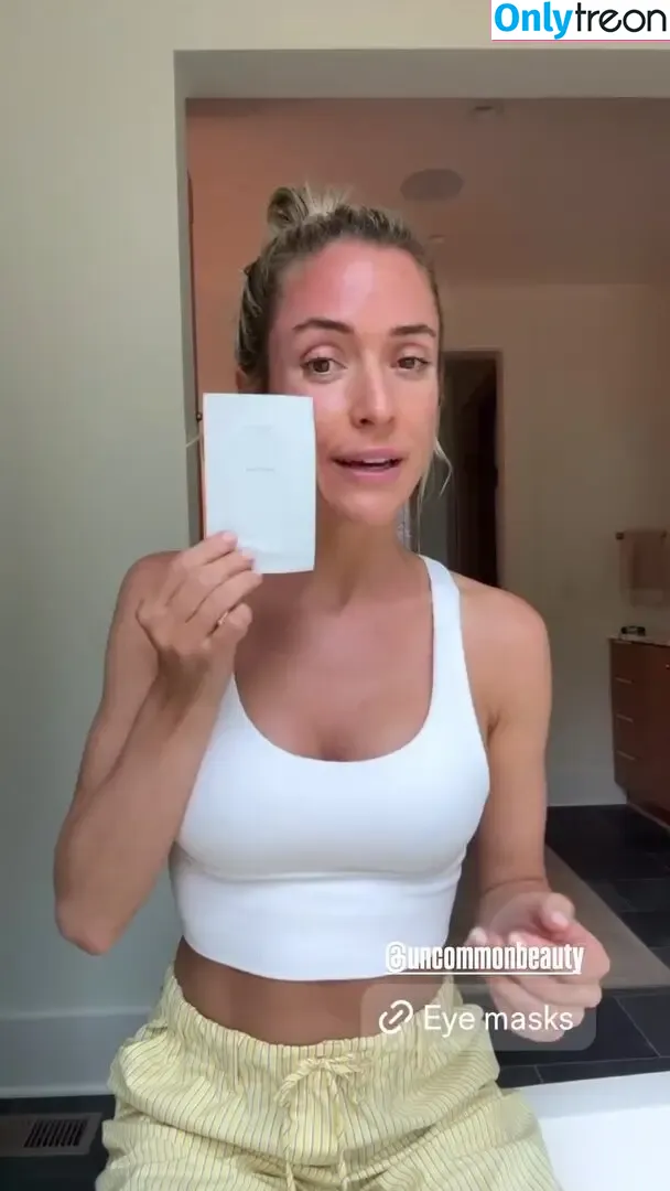 Kristin Cavallari nude photo #0756 (kristincavallari)