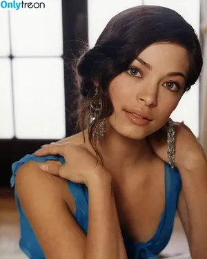 Kristin Kreuk / mskristinlkreuk nude photo #0096