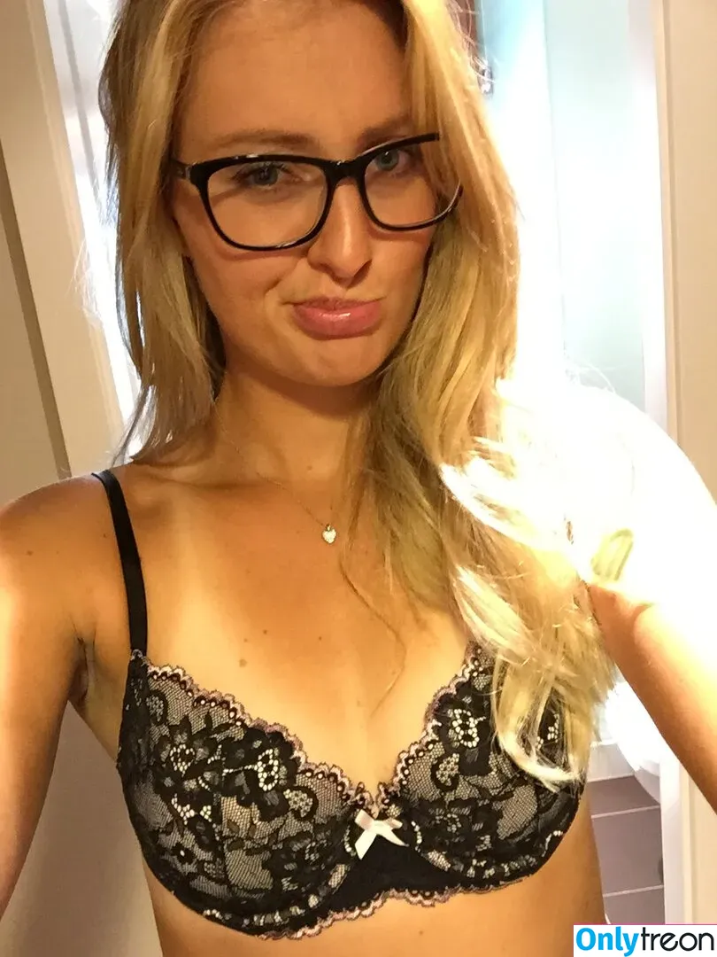 Kristina Mladenovic nude photo #0001 (kristinamladenovic93)