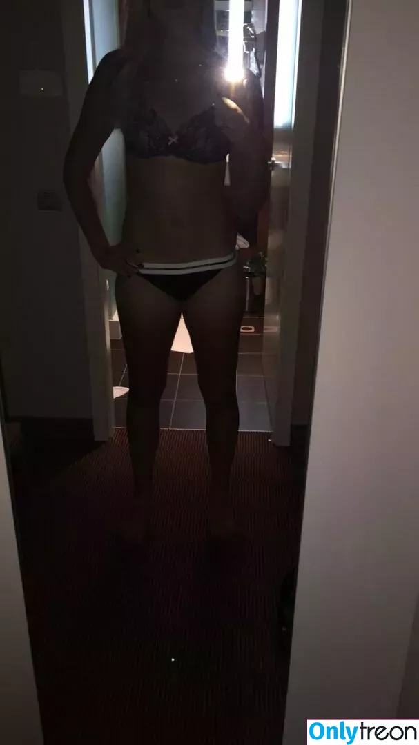 Kristina Mladenovic nude photo #0030 (kristinamladenovic93)