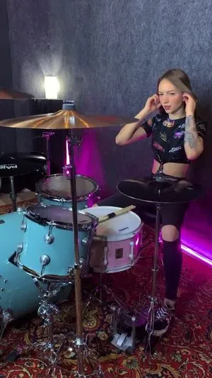 Kristina Rybalchenko / Kriss Drummer / kriss_drummer / user фото голая #0012