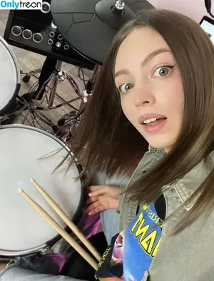 Kristina Rybalchenko / Kriss Drummer / kriss_drummer / user nude photo #0128