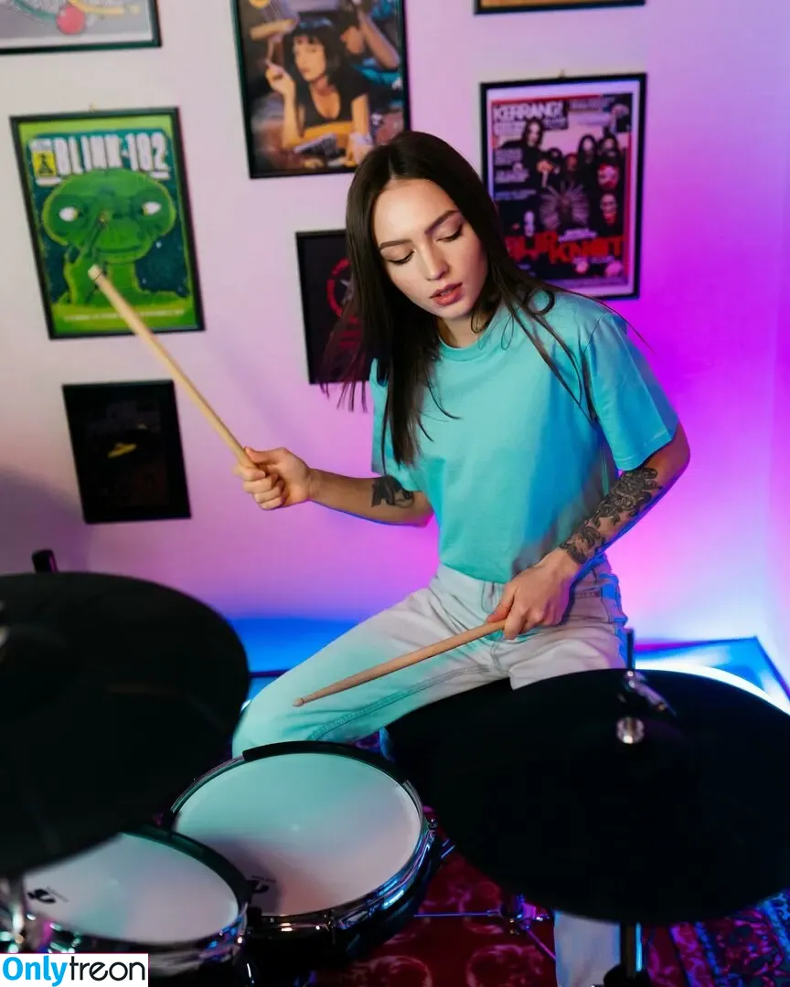 Kristina Rybalchenko nude photo #0118 (Kriss Drummer / kriss_drummer / user)